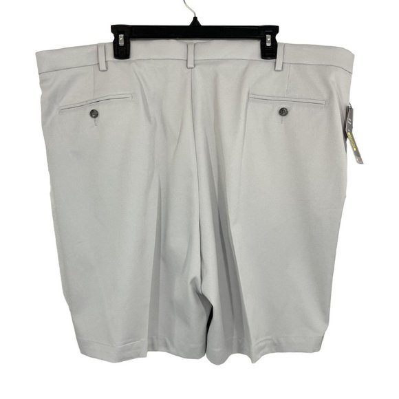 Roundtree & Yorke NEW Classic Fit Pleat Front Gray Shorts Travel Smart - Size 46 - Picture 2 of 7